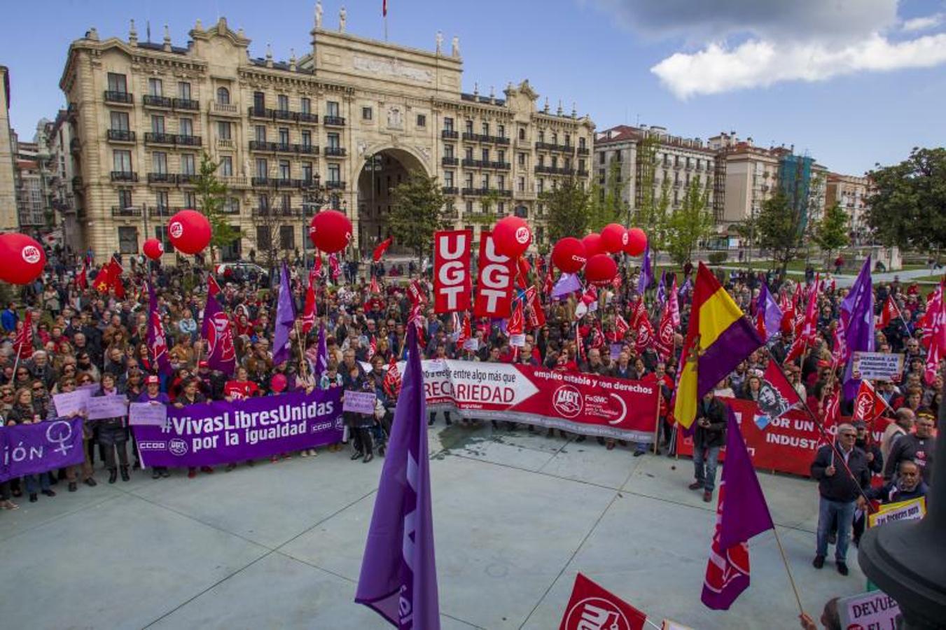 Fotos: Manifestación del Primero de Mayo en Santander