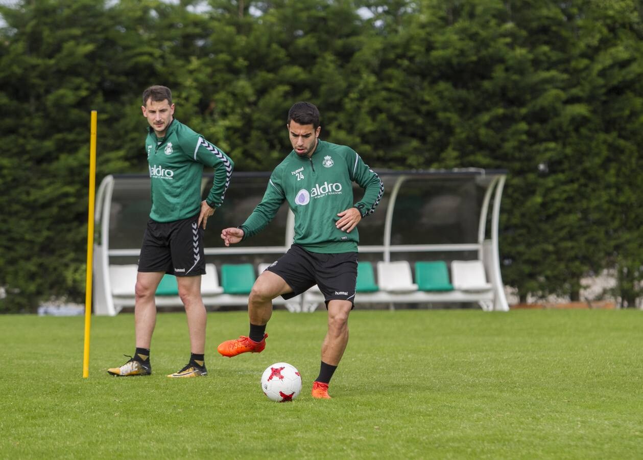 Fotos: El Racing prepara el partido contra la Real Sociedad B