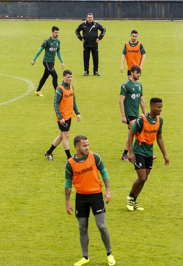 Fotos: El Racing prepara el partido contra la Real Sociedad B