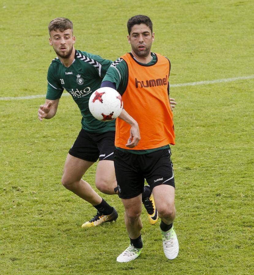 Fotos: El Racing prepara el partido contra la Real Sociedad B