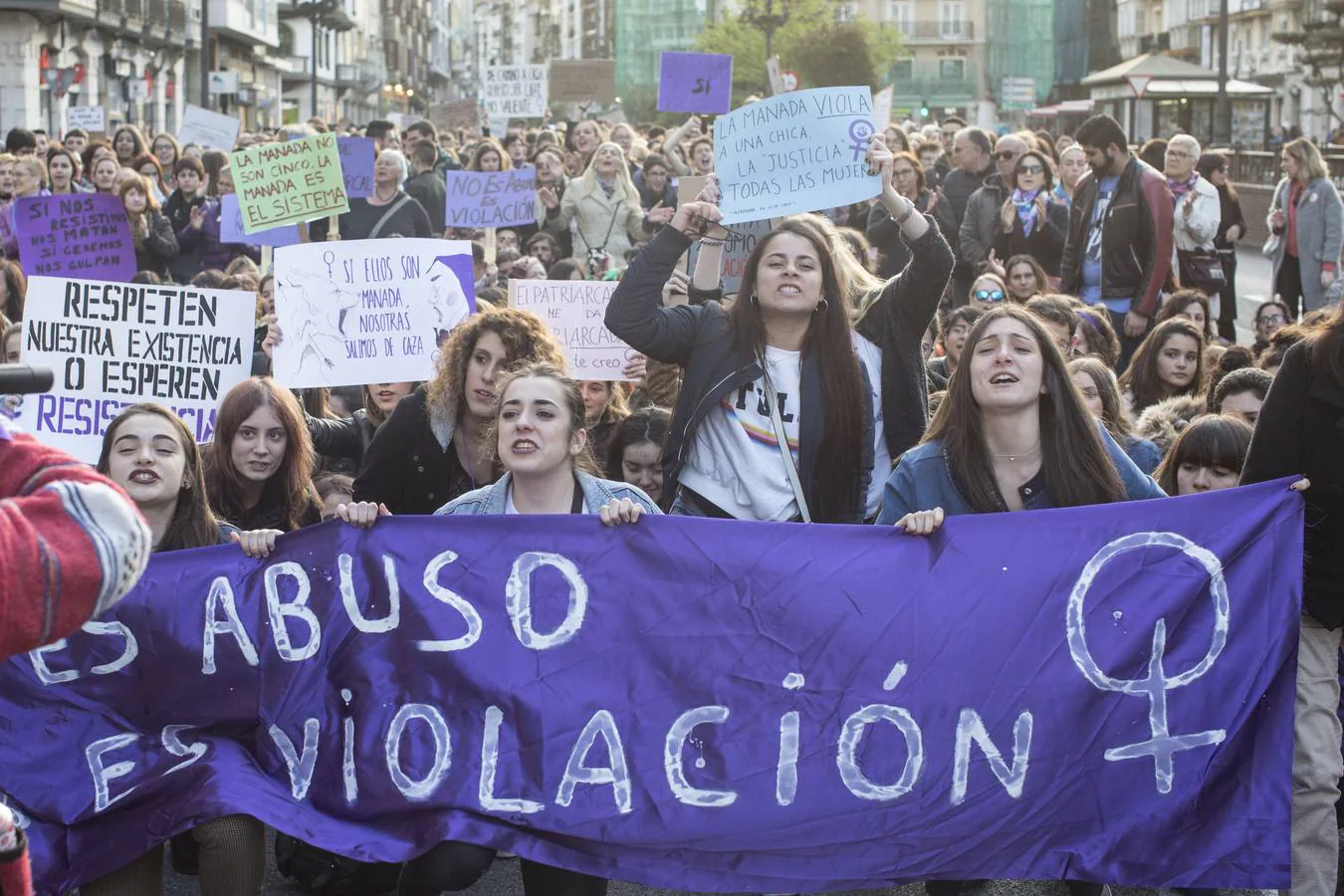 Fotos: Manifestación contra la sentencia de &#039;La Manada&#039; en Santander