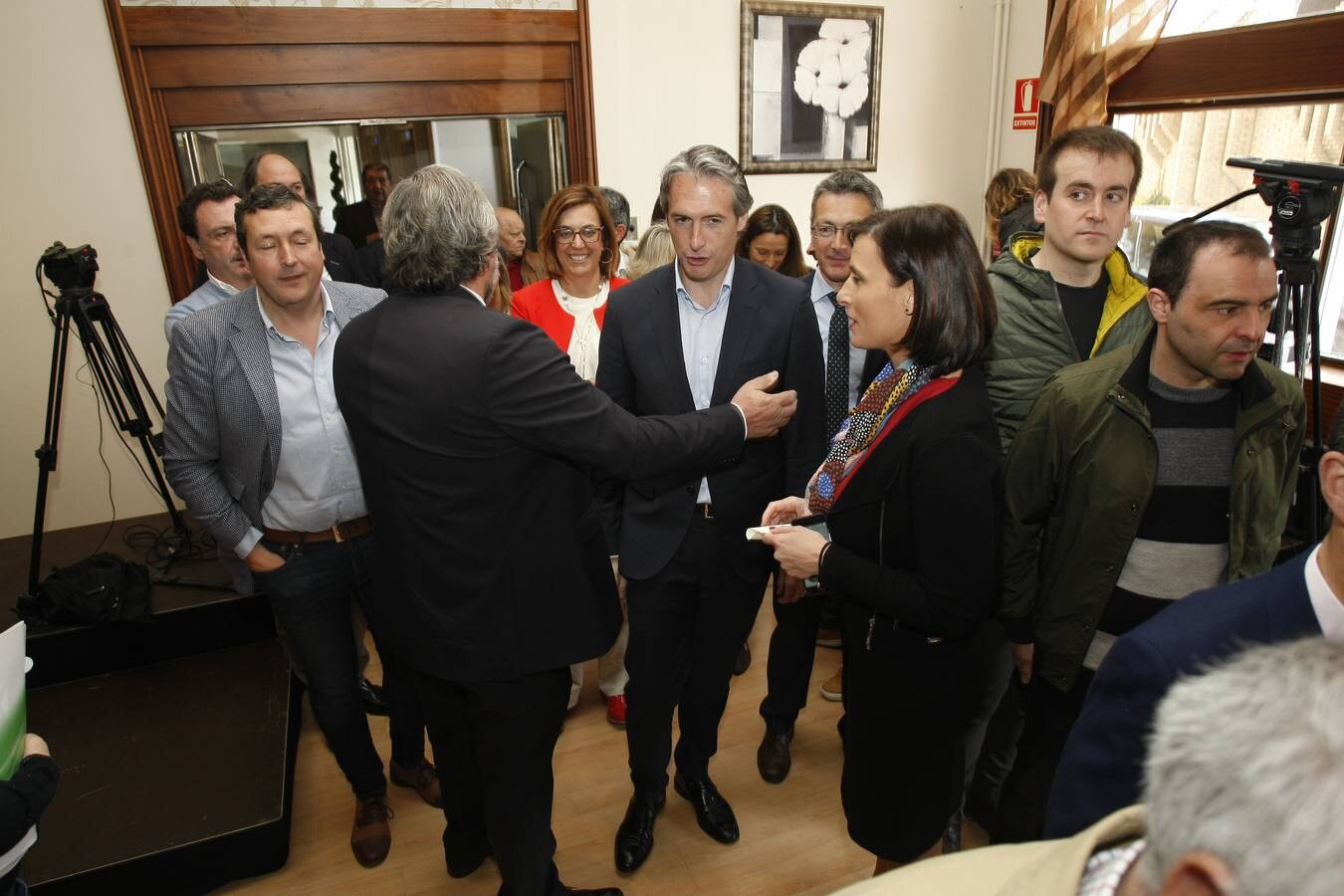 Fotos: El ministro De la Serna presenta el estudio informativo del tramo Aguilar-Reinosa de la línea de Alta Velocidad a Cantabria