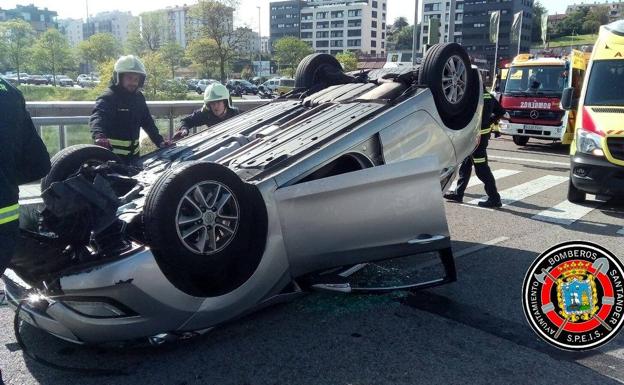 El conductor que volcó en la S-20 cuadruplicó la tasa de alcoholemia