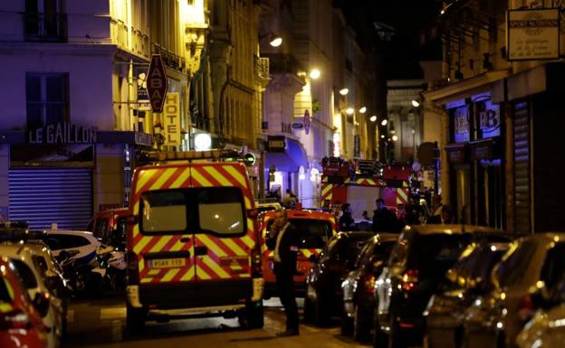 Un hombre armado con un cuchillo mata a una persona y hiere a otras cuatro en París