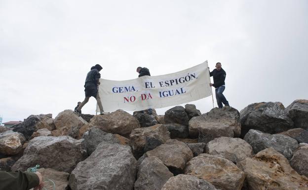 La plataforma contra los diques de la Magdalena denuncia que se están construyendo 80 metros más de los previstos