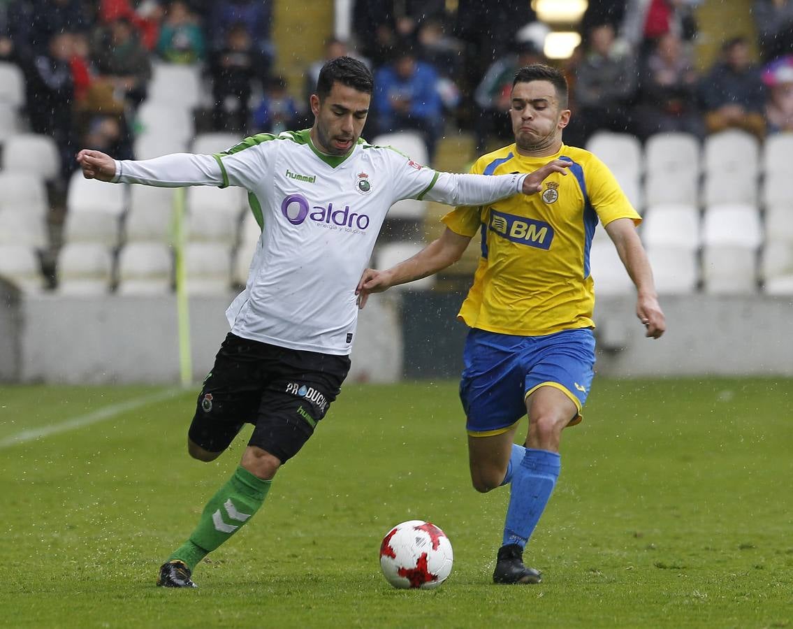 El Racing termina la peor temporada de su historia con un derrota por dos goles a cero ante el Real Unión