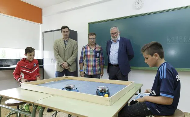 Imagen de archivo del aula de robótica del colegio Pablo Picasso de Laredo.