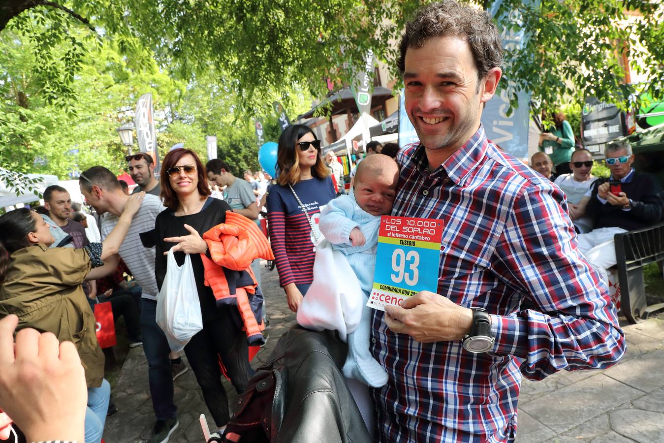 Miles de personas toman Cabezón de la Sal a la espera de que esta noche arranquen las pruebas más duras de Los 10.000 del Soplao