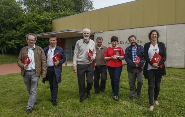 Andoni Tarriño, Ramón Montes, Pedro Rasines del Río, Emilio Muñoz, Carmen de las Heras, Marcos Díez y Pilar Fatás. 