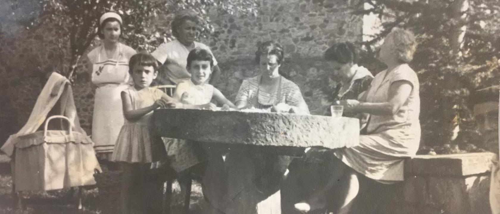 Tres generaciones de artesanos pasiegos fieles a la tradición