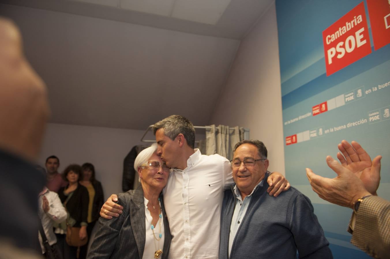 Fotos: Zuloaga vence en las primarias del PSOE en Cantabria