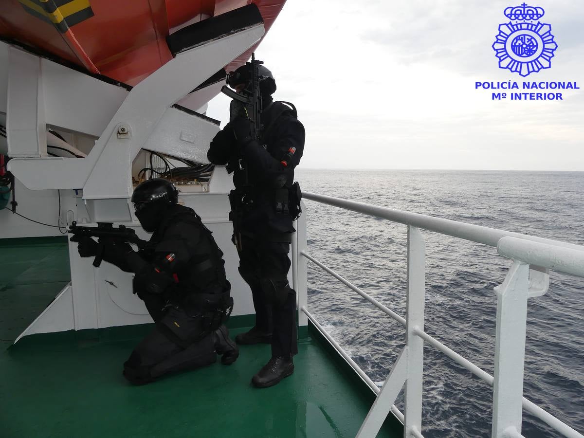 Fotos: Entrenamiento del GEO en Cantabria