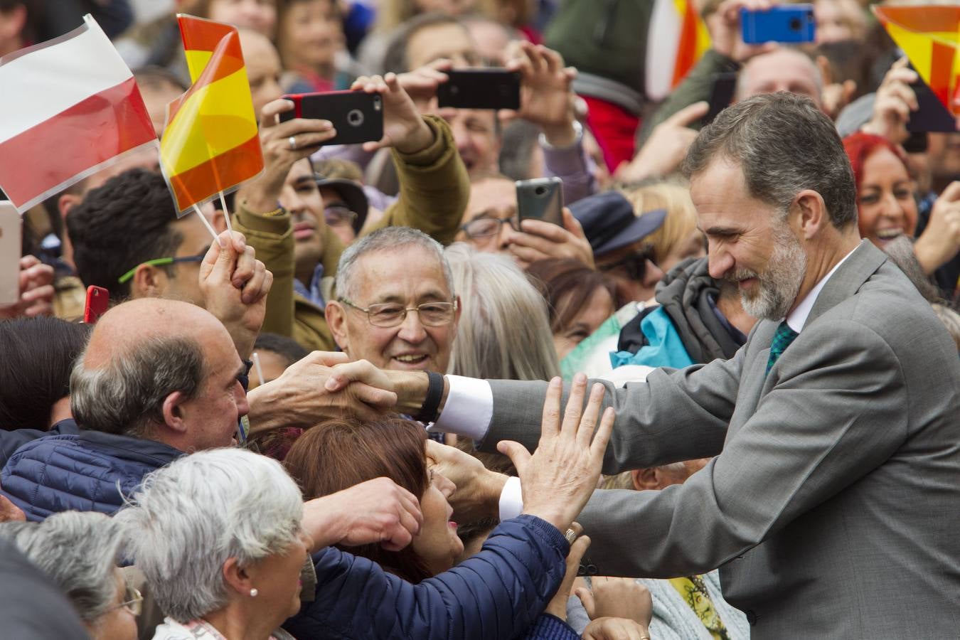 Fotos: Visita del Rey Felipe VI a Reinosa