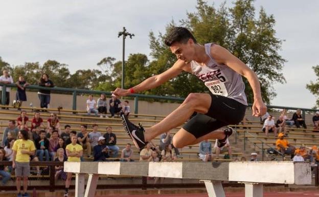 Samuel Abascal, en una carrera de 3.000 obstáculos.