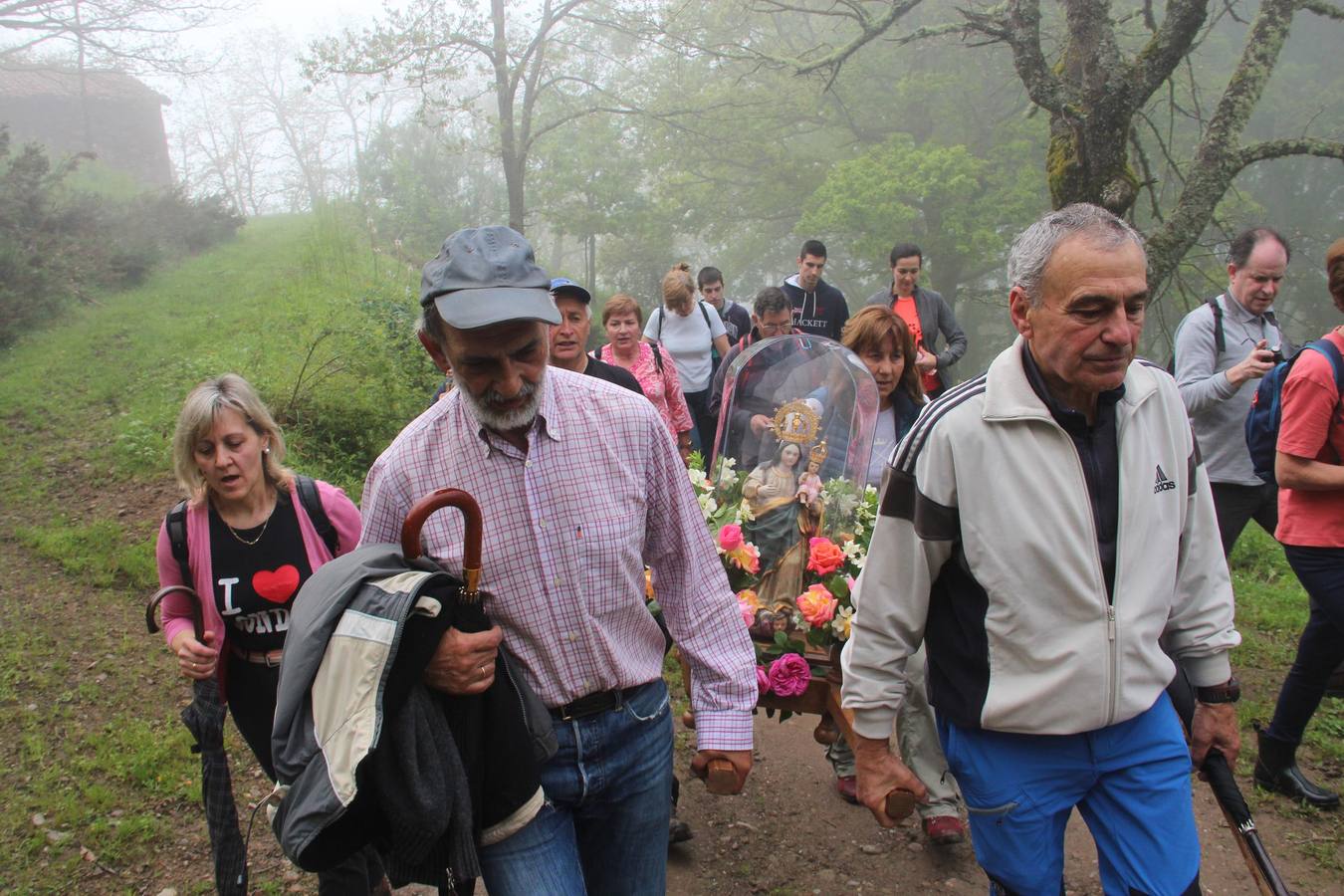 Fotos: Camaleño honra a la Virgen de la Salud