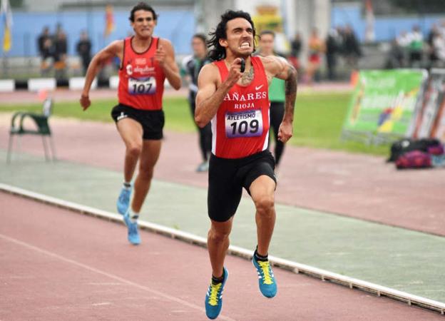 Fernando Carro, en primer término, seguido de Sergio Jiménez.