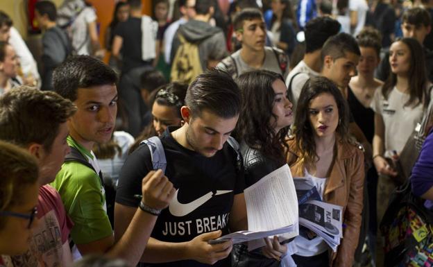 2.605 estudiantes se enfrentarán a la Selectividad, la cifra más alta del siglo