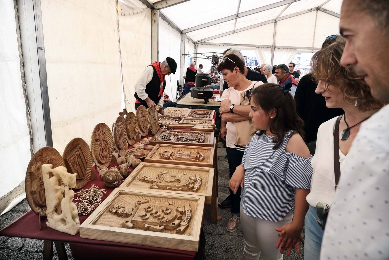 La XVI Fiesta de la Gaita de Unquera, en Val de San Vicente, ha reunido este fin de semana a un numeroso público en torno a una celebración que cada año pretende promover el apoyo al folclore de la región con la organización de una serie de actividades y actuaciones en torno a la música y las tradiciones cántabras.