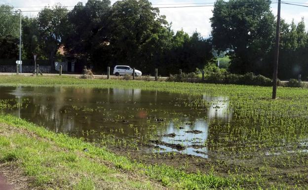 Imagen. Las inundaciones también han afectado al municipio de Ribamontán al Mar.