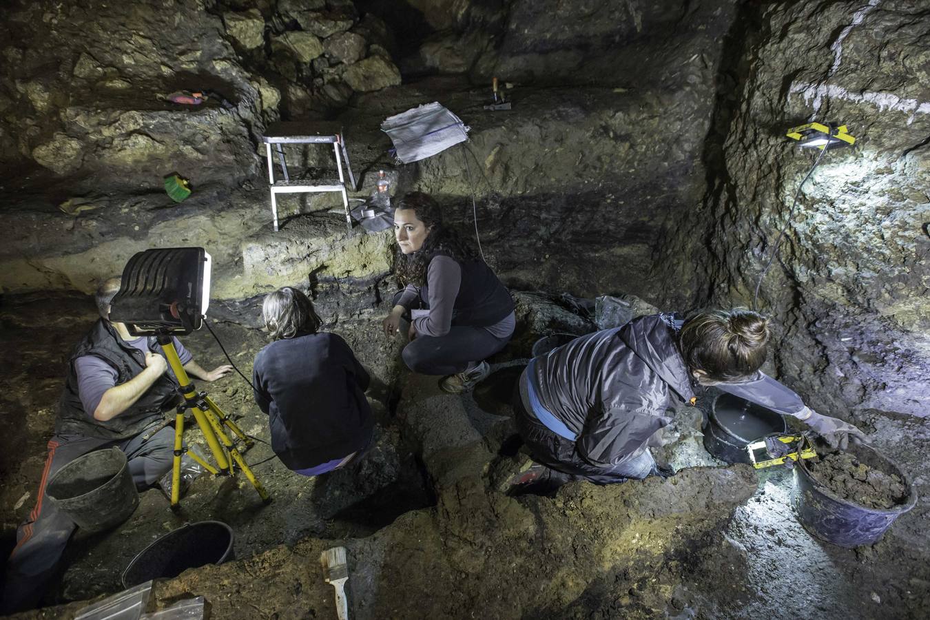 Fotos: Nueva excavación en la Cueva del Pendo