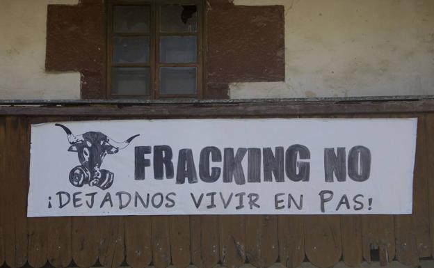 Los ecologistas piden a Pedro Sánchez que elimine el 'fracking' y el impuesto al sol