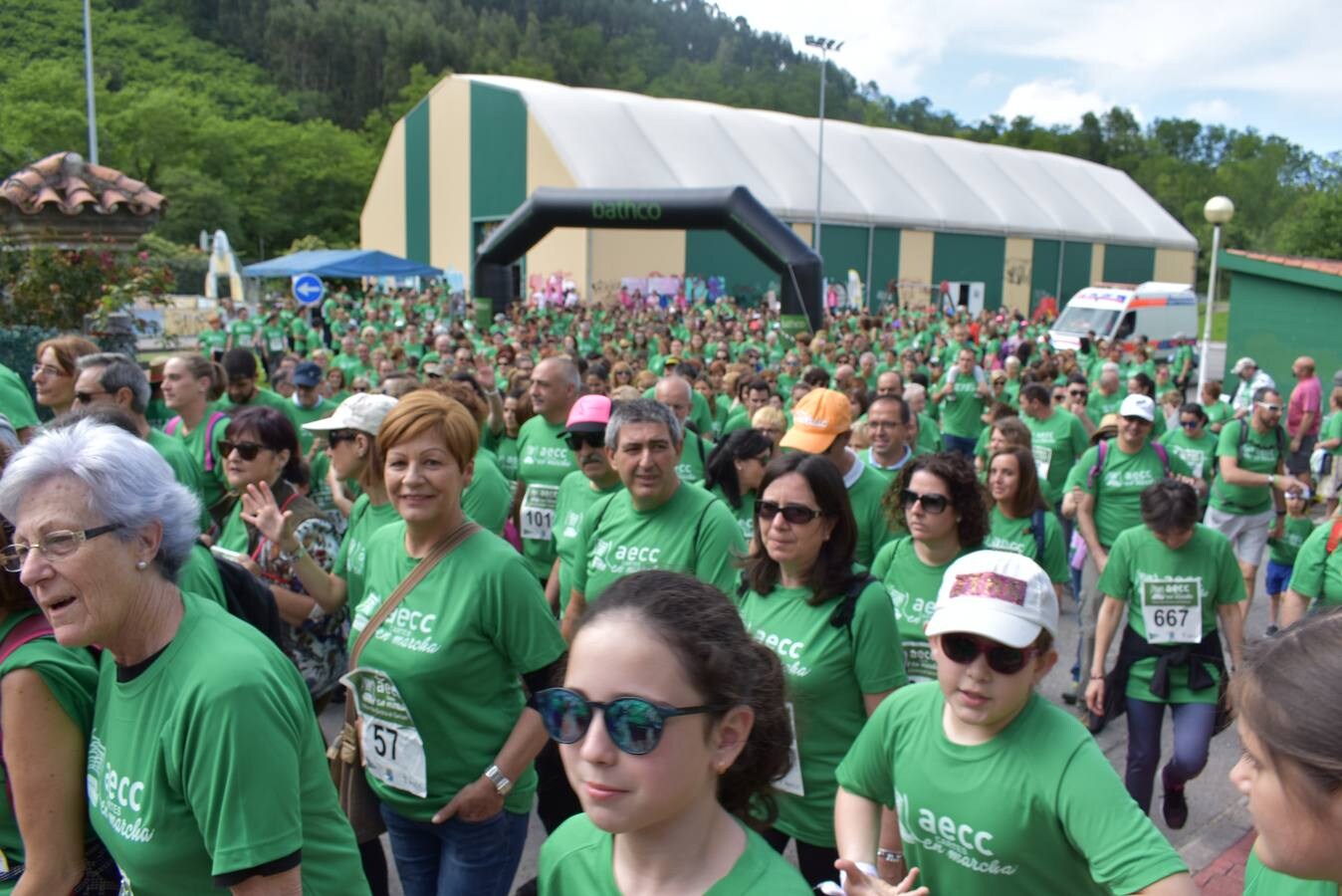 Fotos: Multitudinaria marcha contra el cáncer celebrada en Cartes