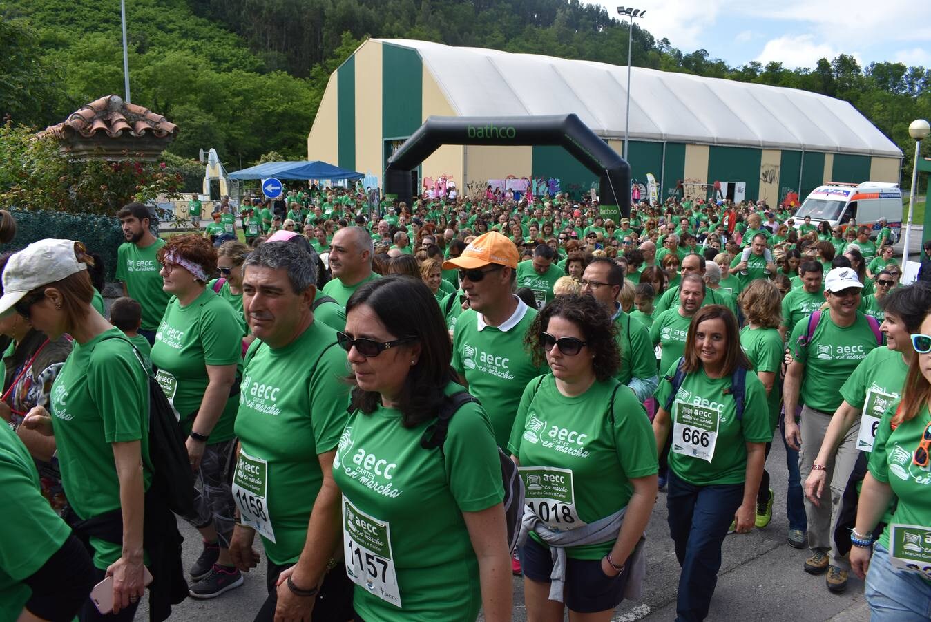 Fotos: Multitudinaria marcha contra el cáncer celebrada en Cartes