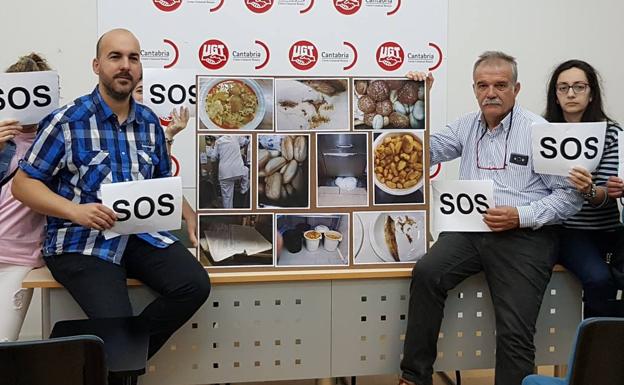 Representantes sindicales, en la rueda de prensa.