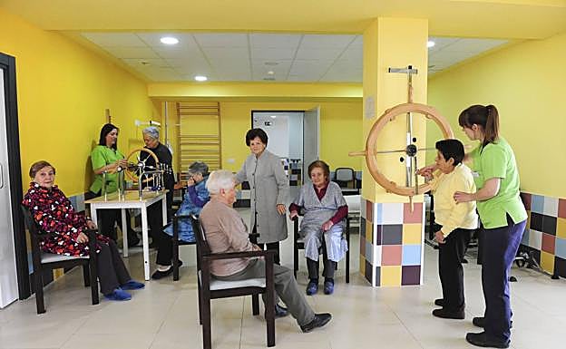 El Partido Popular acusa al Gobierno de «llevar al colapso al sistema de la dependencia»