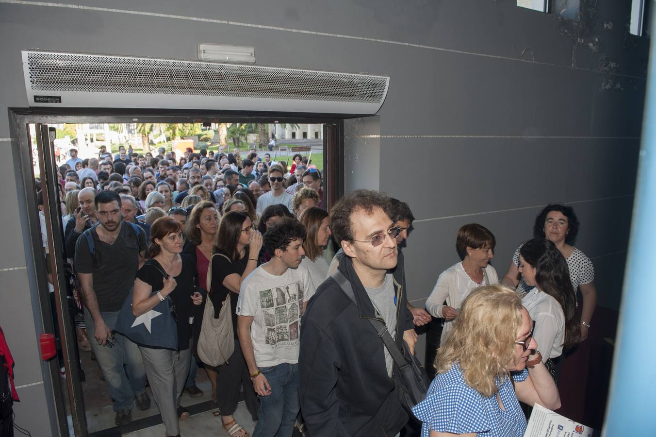 Fotos: Opositores de Geografía e Historia, en el Palacio de Festivales