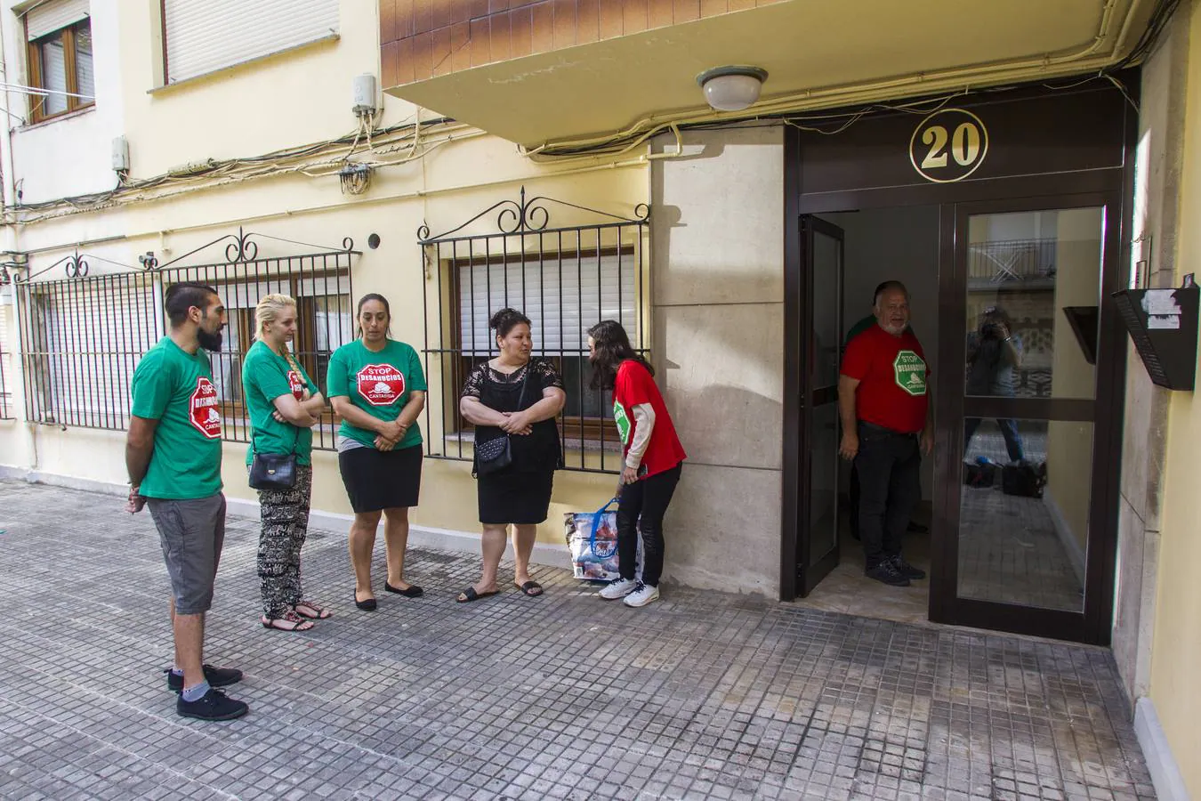 Fotos: Desahucio paralizado en Solares