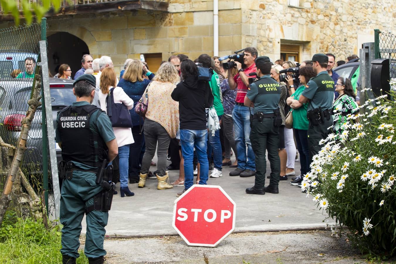 Fotos: Se paraliza el desahucio de la familia de Gama