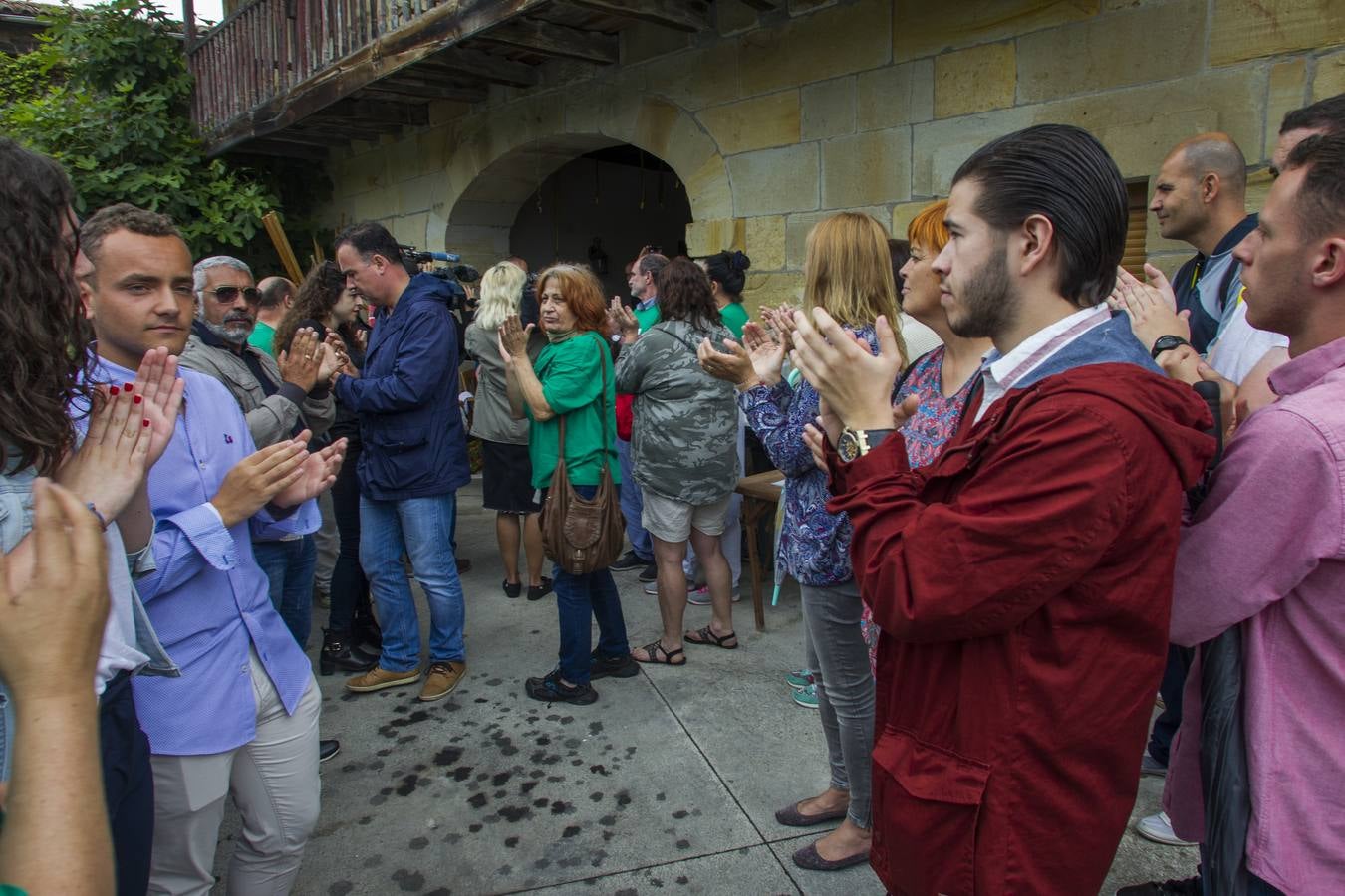 Fotos: Se paraliza el desahucio de la familia de Gama