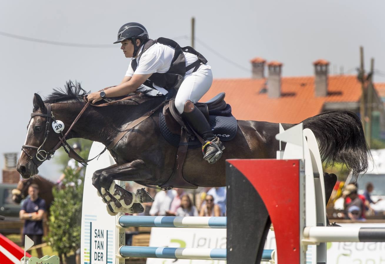 Fotos: Arrancó el Concurso de Saltos de La Magdalena con el Trofeo Hotel Real