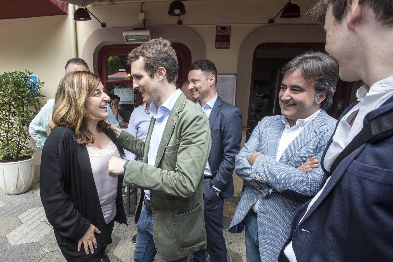 Fotos: Pablo Casado, en un acto con afiliados del PP en Santander