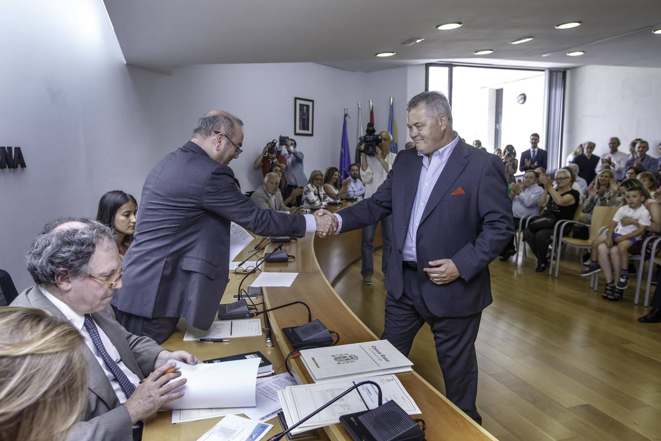 Joaquín Gómez ha asegurado que ser alcalde no entraba en su «hoja de ruta, pero, a veces, la política marca caminos que no teníamos previstos»