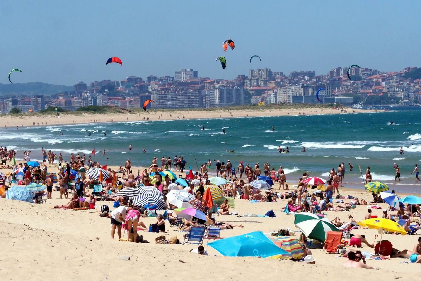 Muy buen tiempo en la playa de Somo, el 24 de junio.