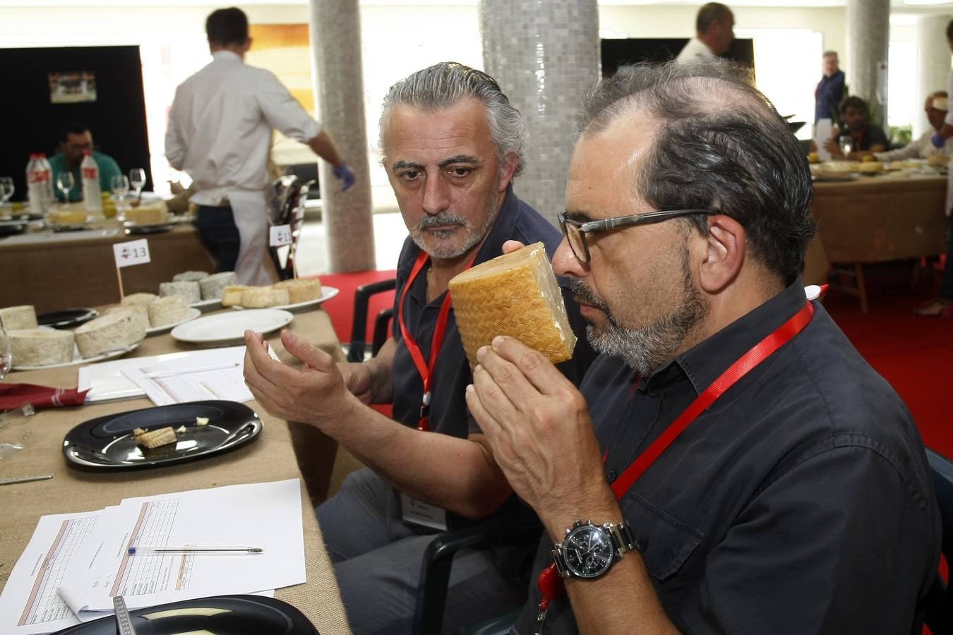 La Asociación Frisona de Cantabria otorga los premios a las marcas Divirín de La Jarradilla, Los Pasiegos y El Macho tras pasar la cata de un jurado de expertos del sector de la gastronomía y productos 