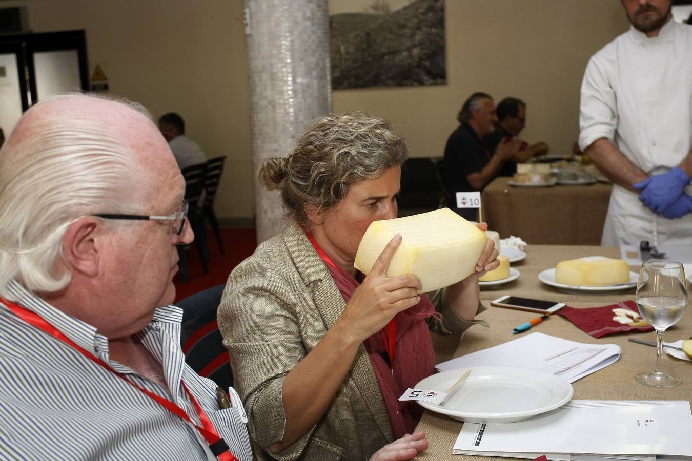 La Asociación Frisona de Cantabria otorga los premios a las marcas Divirín de La Jarradilla, Los Pasiegos y El Macho tras pasar la cata de un jurado de expertos del sector de la gastronomía y productos 