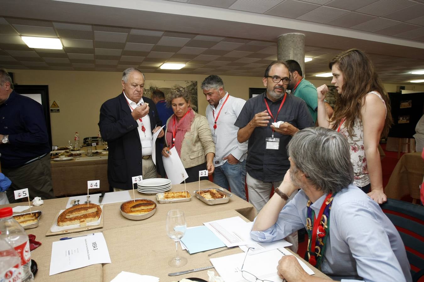 La Asociación Frisona de Cantabria otorga los premios a las marcas Divirín de La Jarradilla, Los Pasiegos y El Macho tras pasar la cata de un jurado de expertos del sector de la gastronomía y productos 