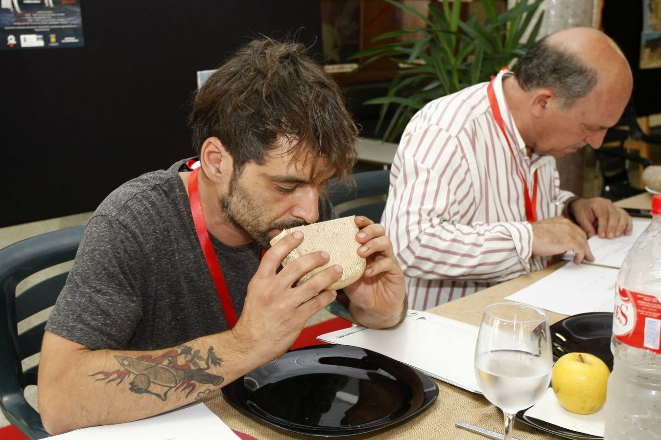 La Asociación Frisona de Cantabria otorga los premios a las marcas Divirín de La Jarradilla, Los Pasiegos y El Macho tras pasar la cata de un jurado de expertos del sector de la gastronomía y productos 