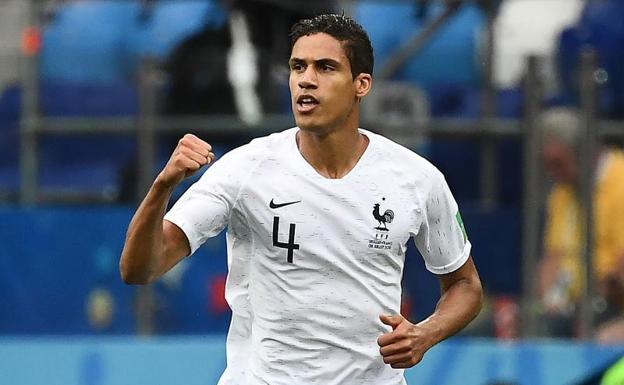 Varane celebra su gol ante Uruguay. 