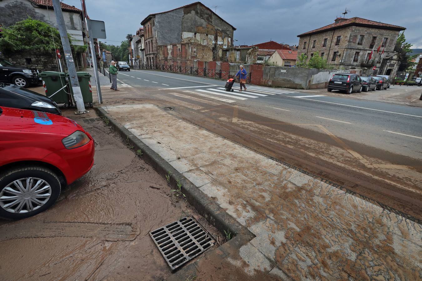 Fotos: Tromba de agua en Cabezón de la Sal