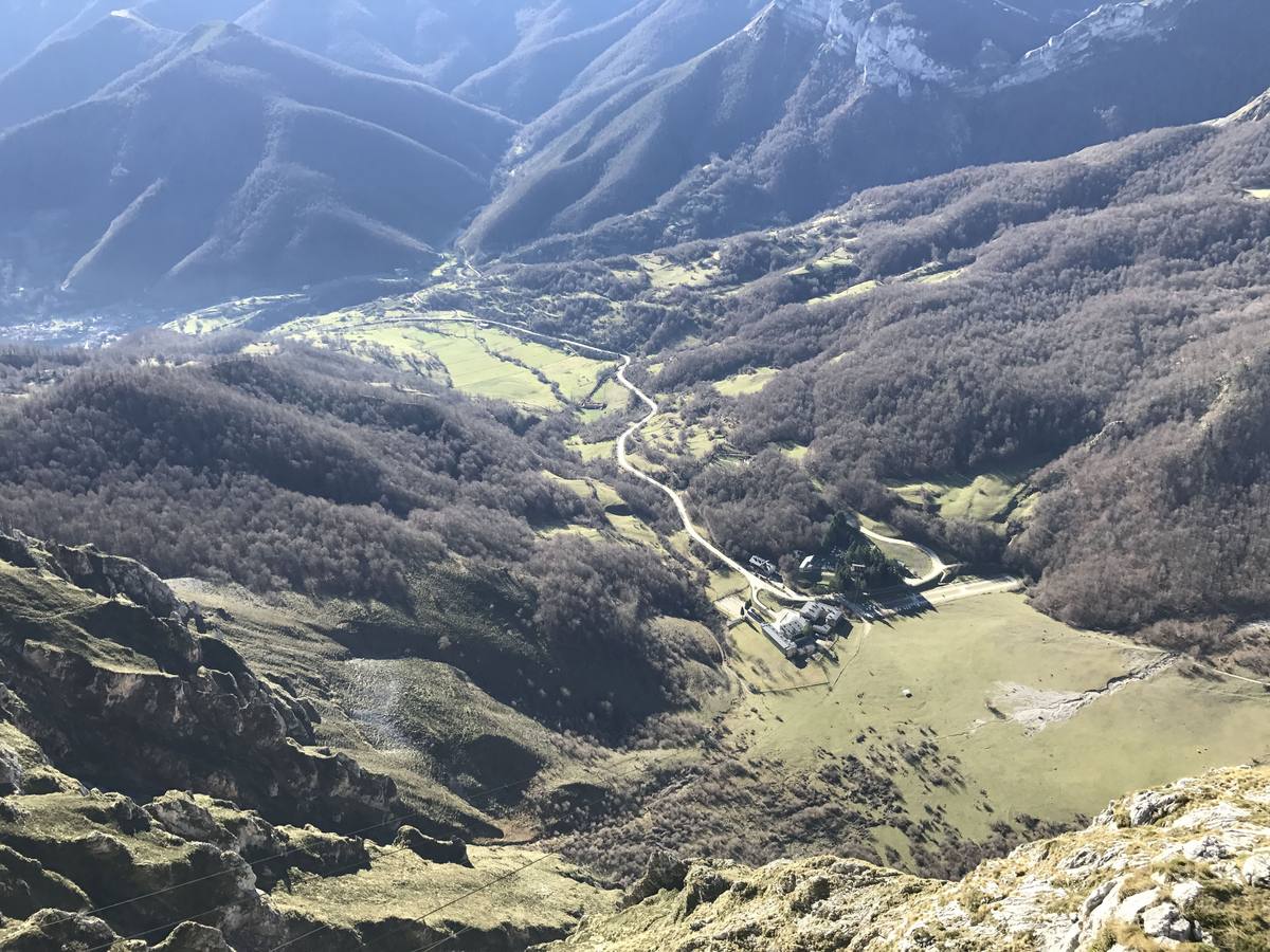 Grandes valles, abruptas y majestuosas montañas: Liébana en estado puro.