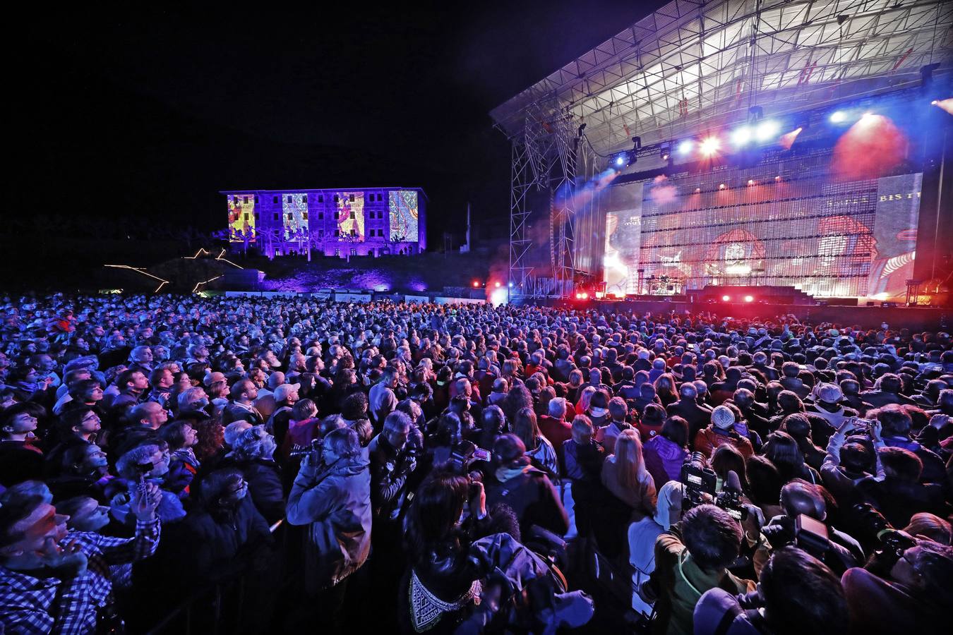 El Año SAnto lebaniego conlleva numerosas actividades culturales de máximo nivel, como el concierto de Jean-Michel Jarre.