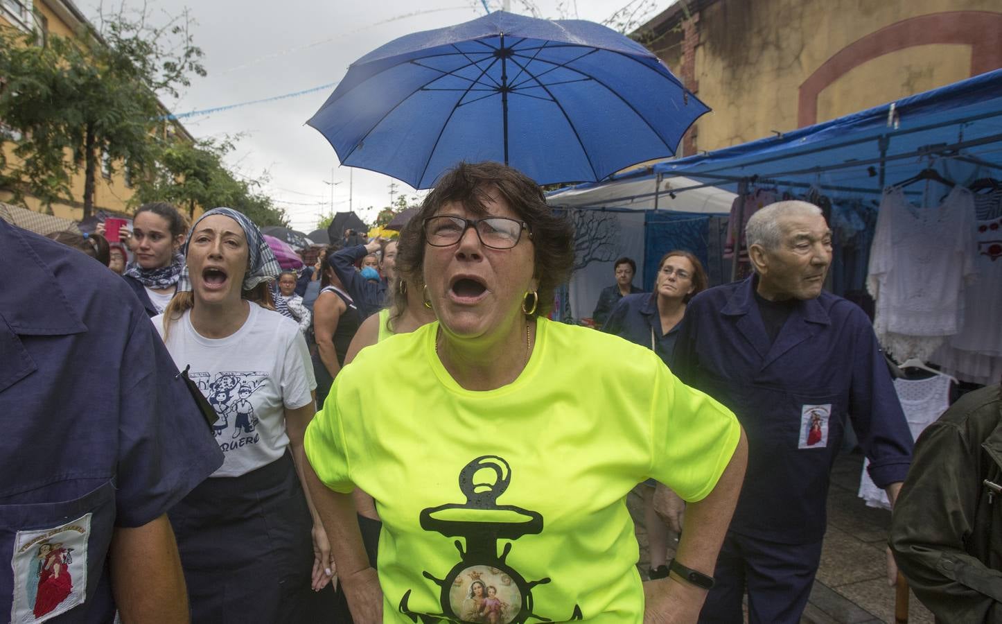 La procesión de esta año ha estado marcada por la intensa lluvia