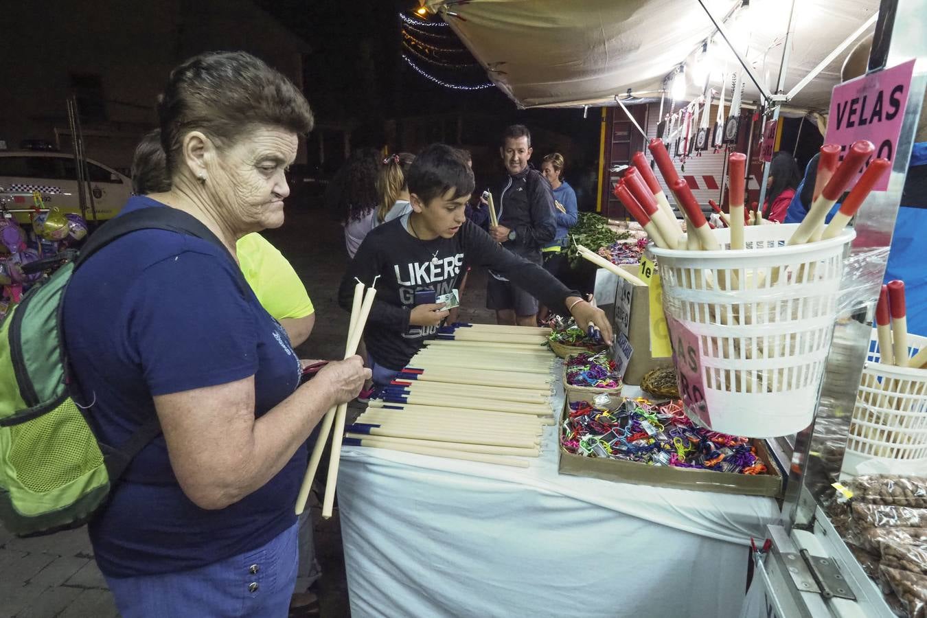 Miles de devotos de la patrona de los marineros se acercan hasta Revilla de Camargo para cumplir con la tradición.