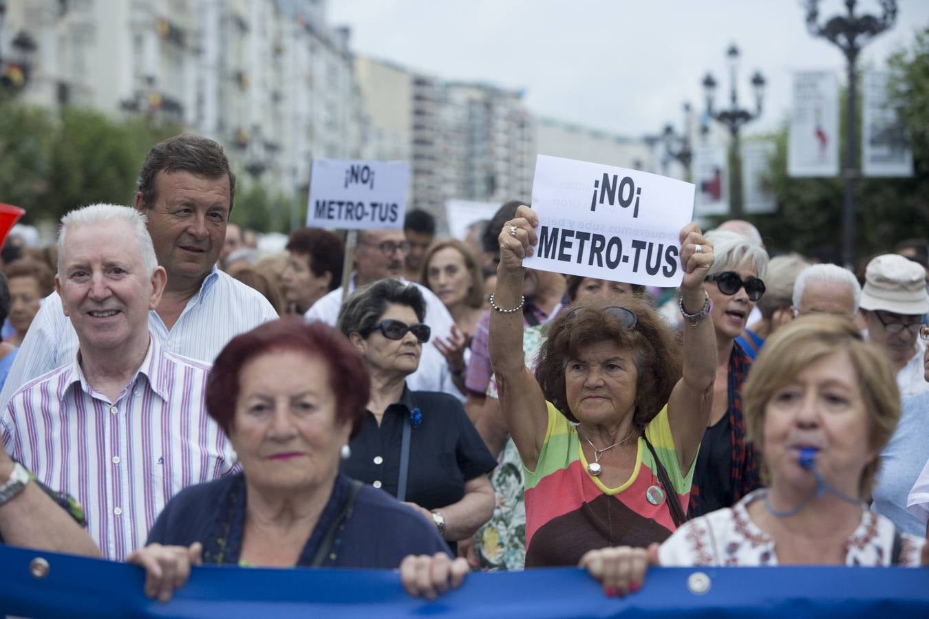 Fotos: La indignación por el MetroTUS se palpa en la calle