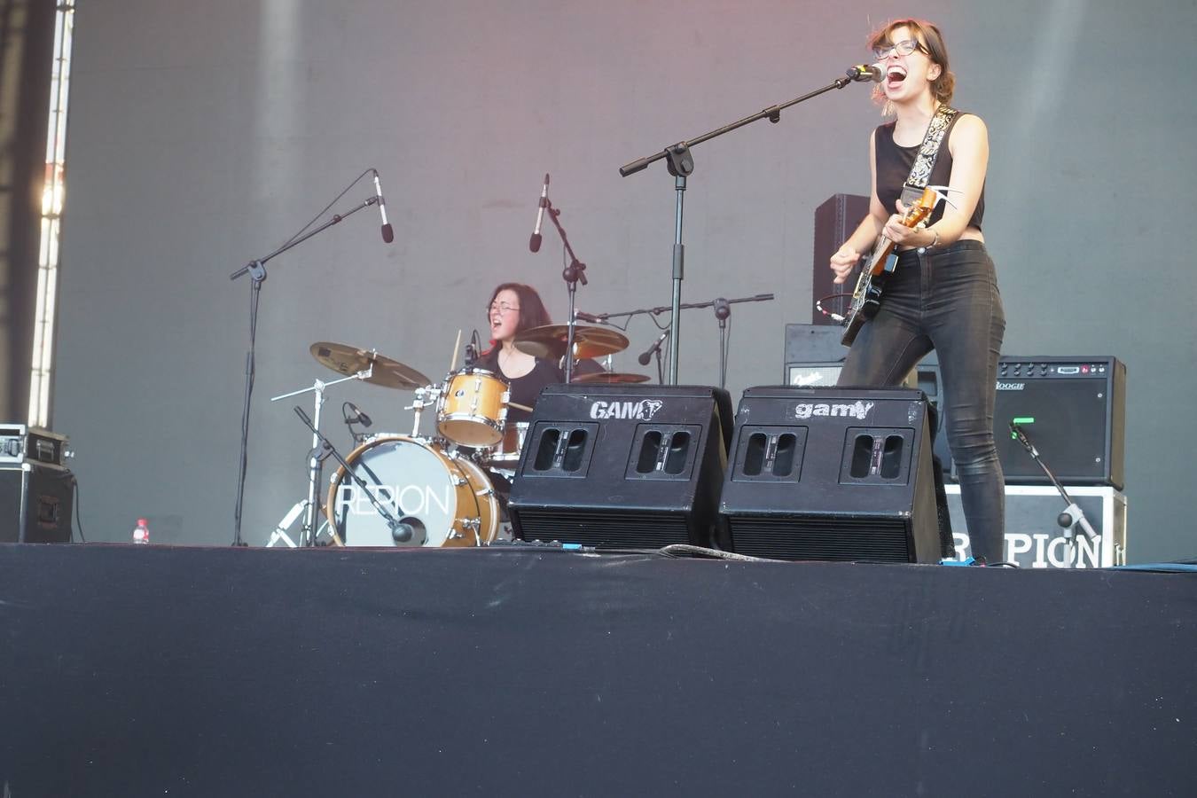 Los conciertos de La Campa celebraron el domingo el Viva Pop Festival, con Taburete, Bombai, Carolina Durante, Repion y Lucía Gil.