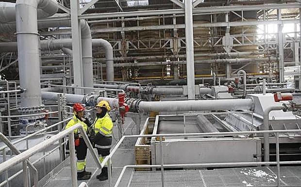 Solvay negocia con los sindicatos la eliminación del plus por antigüedad